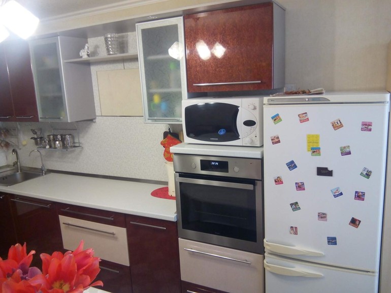 ¿Con qué electrodomésticos puedo poner un microondas?