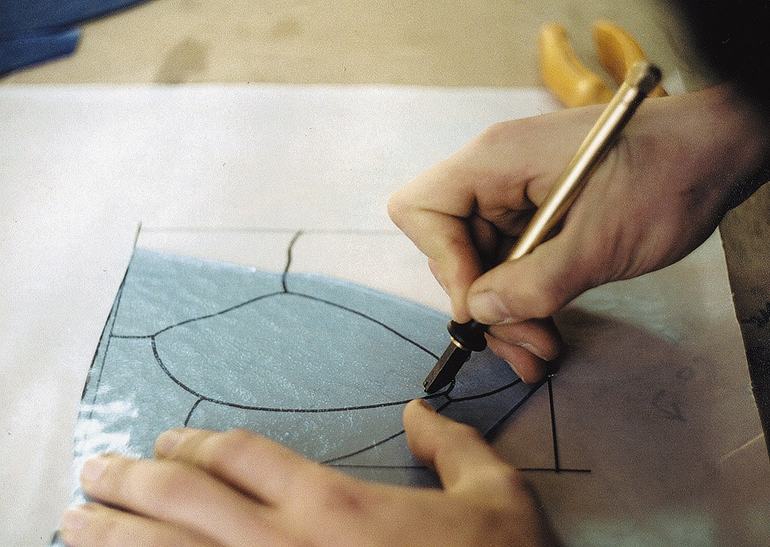 Creación de vidrieras en diferentes técnicas.