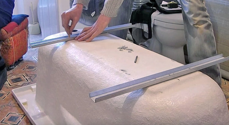 Instalación de un baño acrílico.