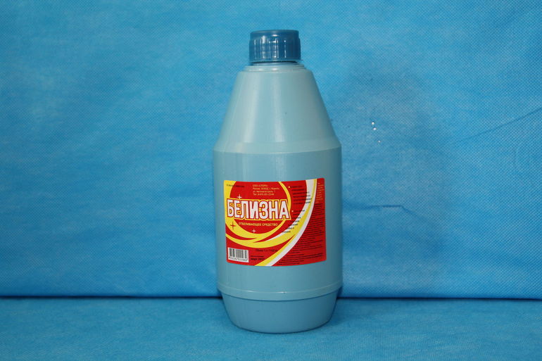 Cómo eliminar el yodo del linóleo