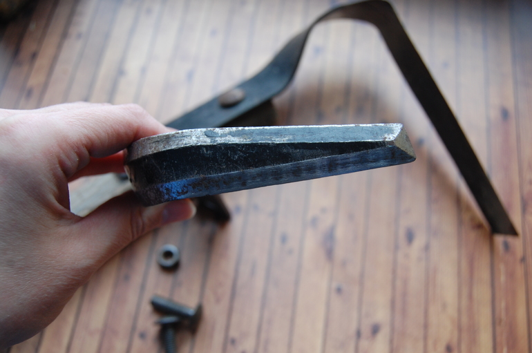 Taller para la fabricación de la cortadora de plano Fokine.