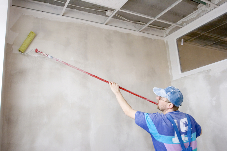 Cómo diluir papel tapiz líquido