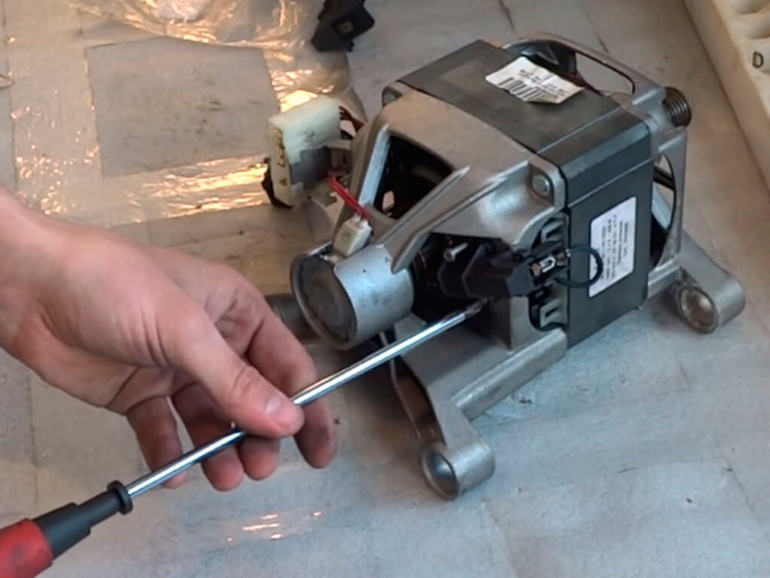 El motor está bloqueado en la lavadora.