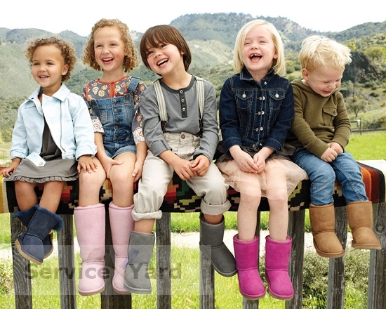 marca de agua - ugg-kids