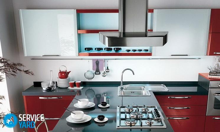 kak-povesit-kuhonnye-shkafy-na-stenu-6